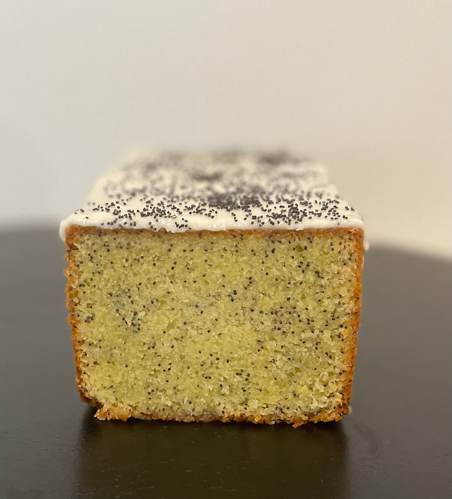 ALMOND LEMON POPPY SEED SLICE