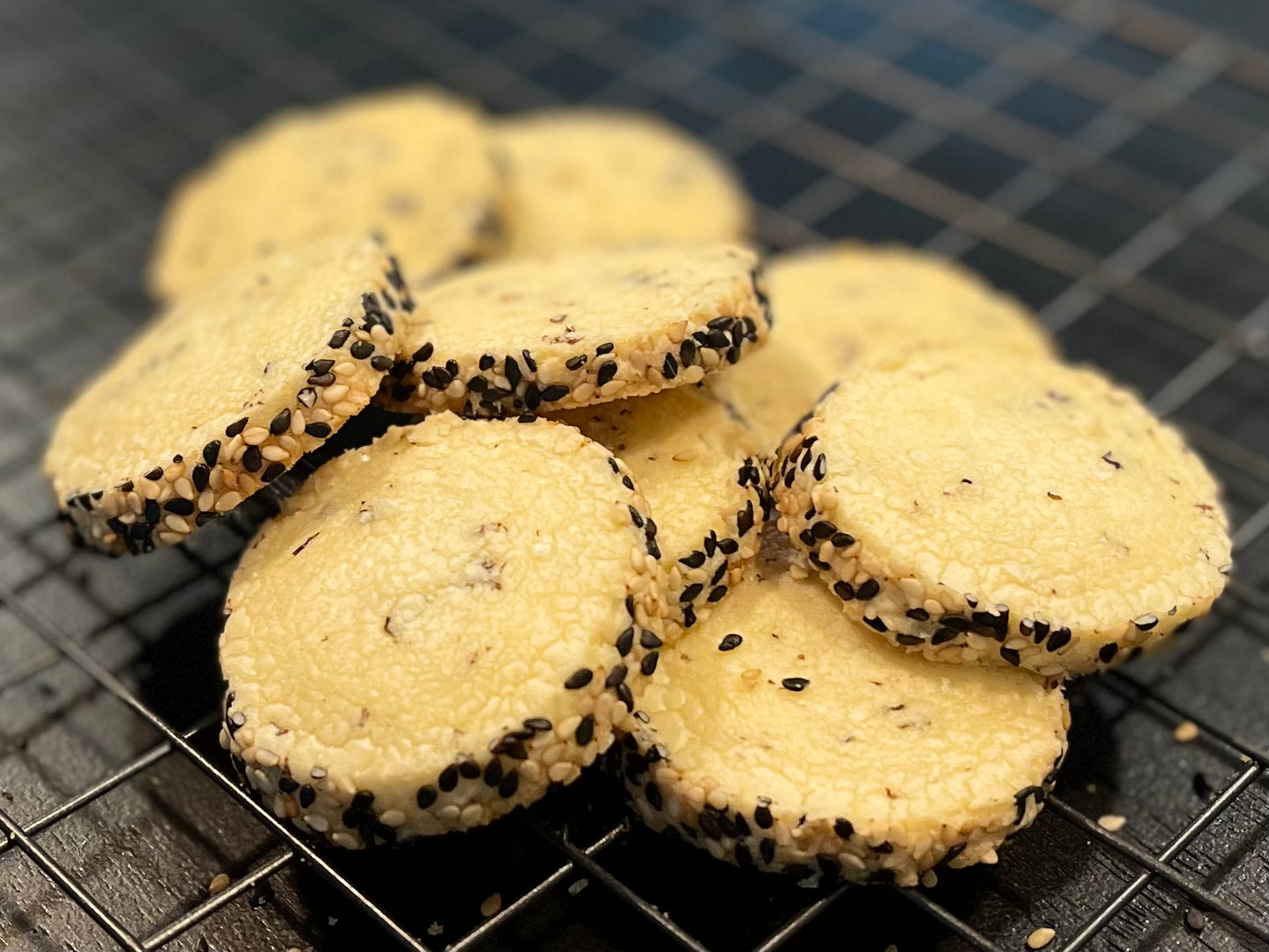 Seaweed Sesame Shortbread Cookie