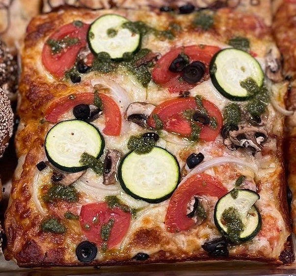 Veggie Pesto Focaccia Pizza